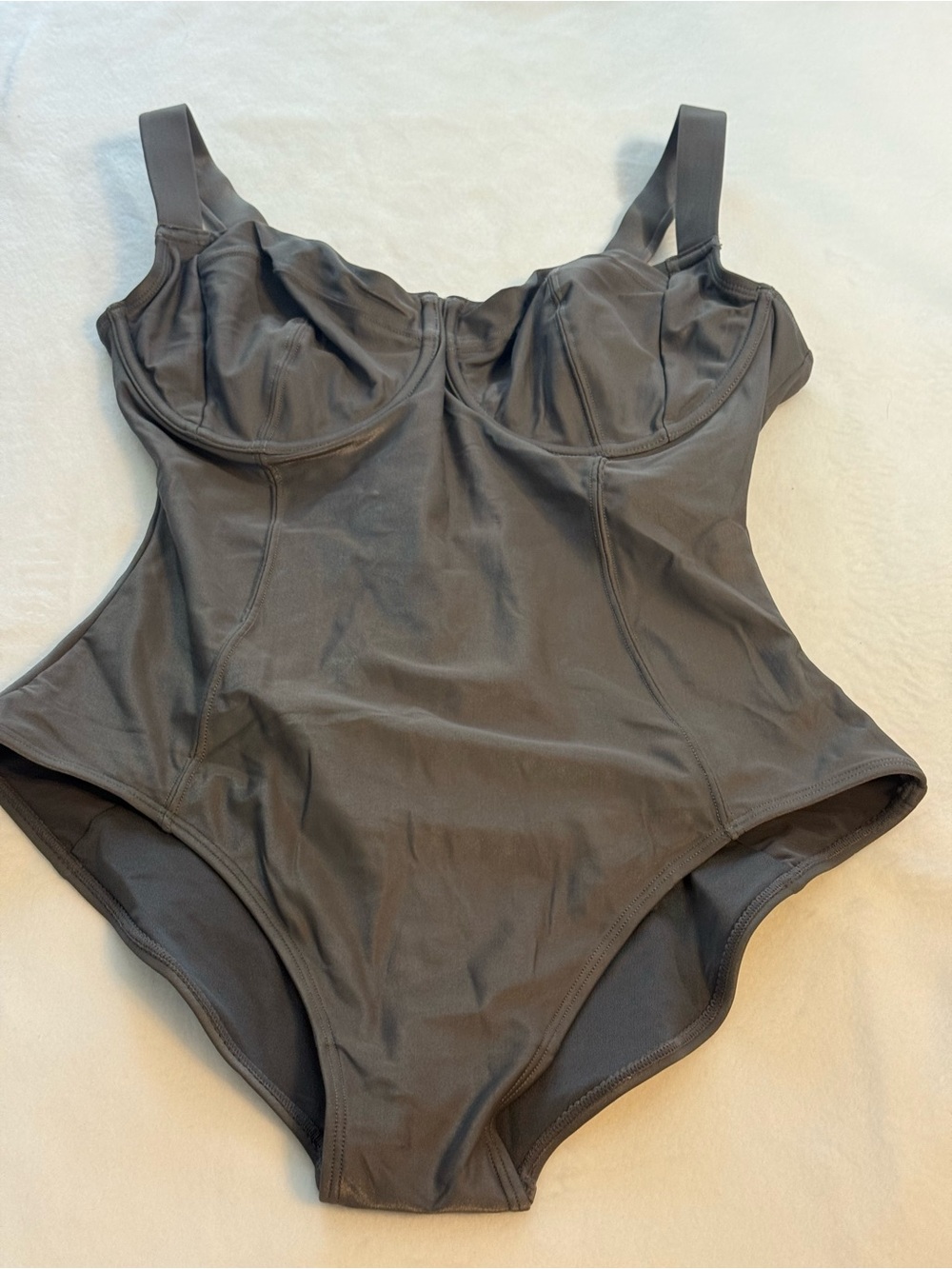 New Ta3 Lifty Compression Bathingsuit. Size L/Short. Pewter